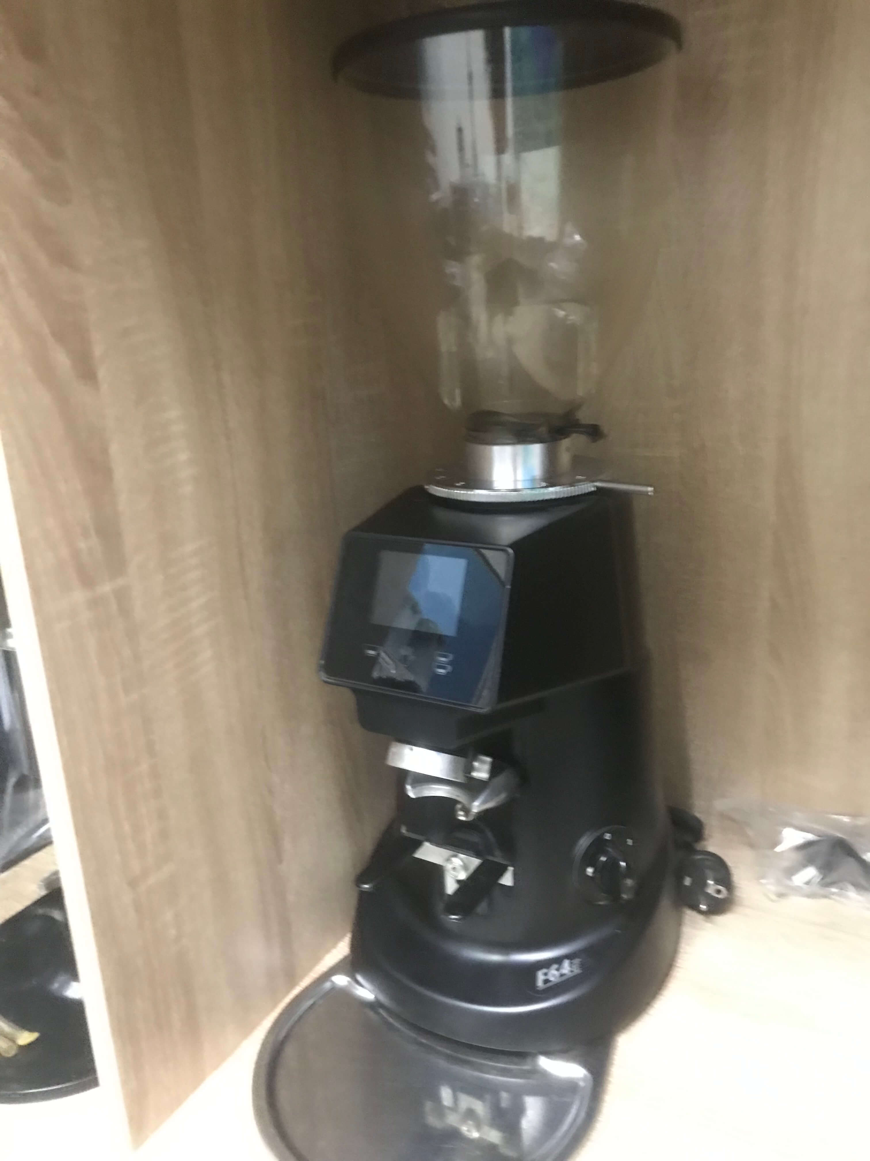 Thanh lý máy xay cafe Fiorenzato F64